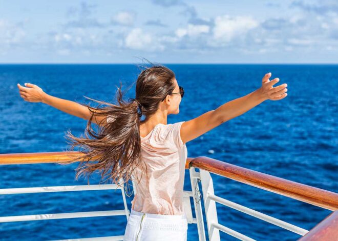 Top 5 Reasons to Book a Booze Cruise for Your Next Celebration