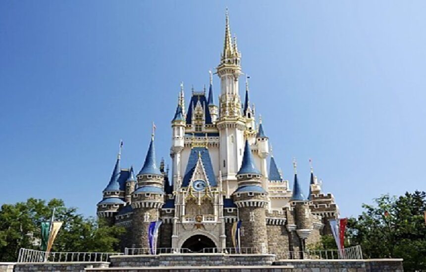 Exploring The Best Attractions In Tokyo Disneyland