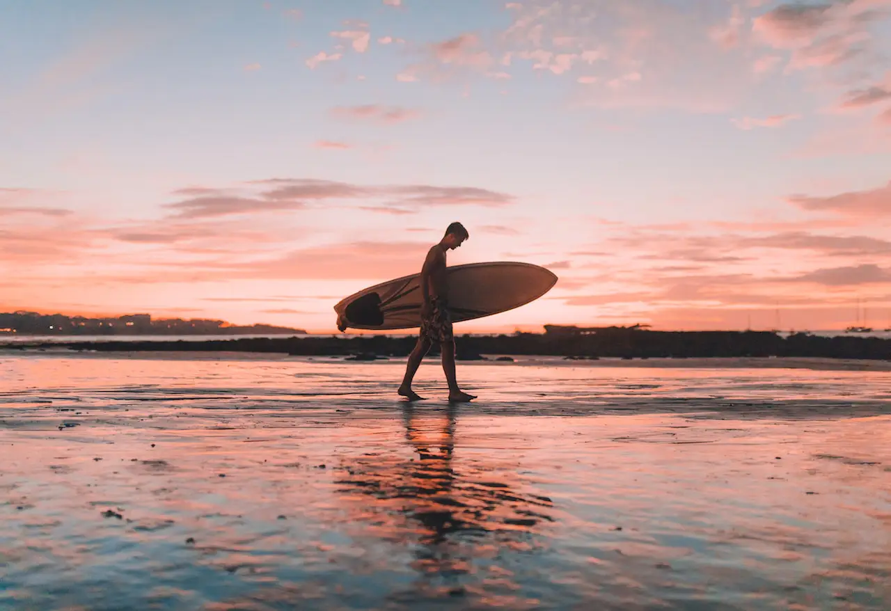 Ride the Waves: Surf Lessons in Newquay