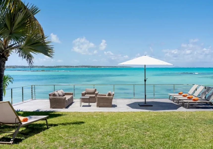 Why Early Booking of Beachfront Accommodation Saves Money and Stress