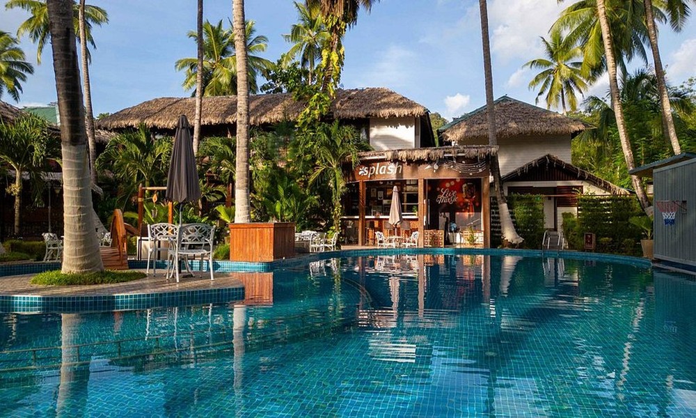 Beachfront Accommodation Packages Combining Dining, Leisure, and Wellness Travel Comfort